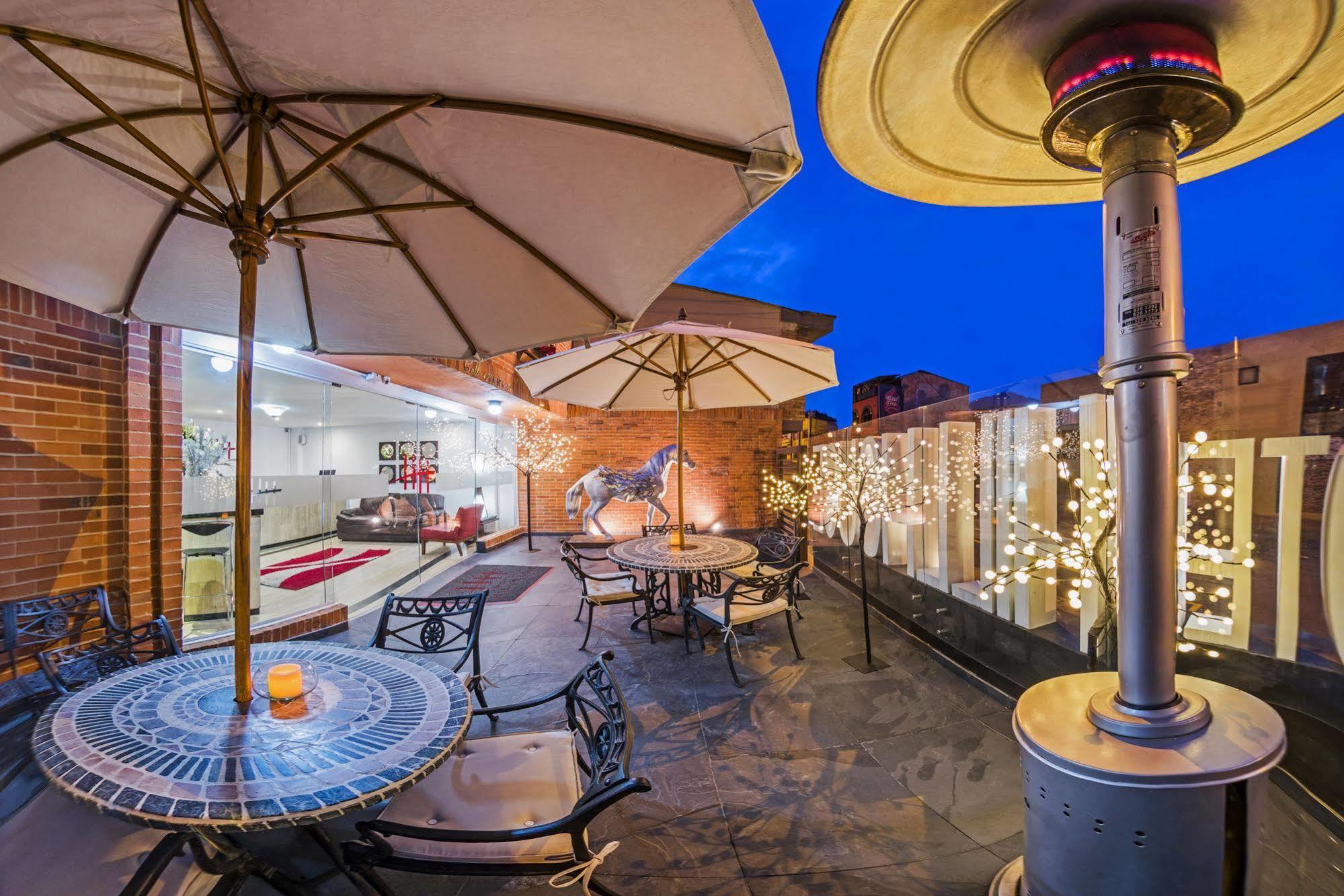 Hotel Hill House Usaquen โบโกตา ภายนอก รูปภาพ