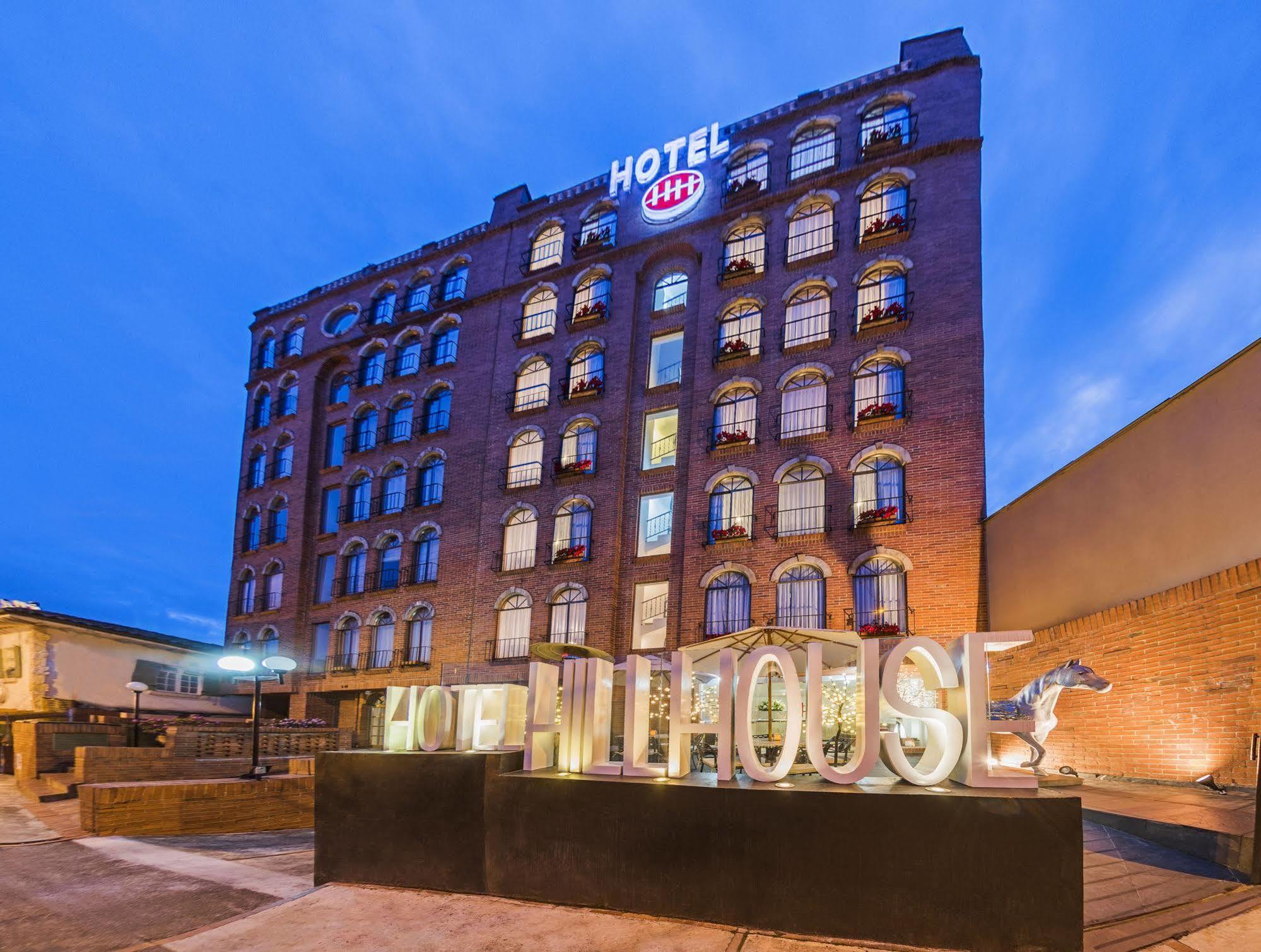Hotel Hill House Usaquen โบโกตา ภายนอก รูปภาพ